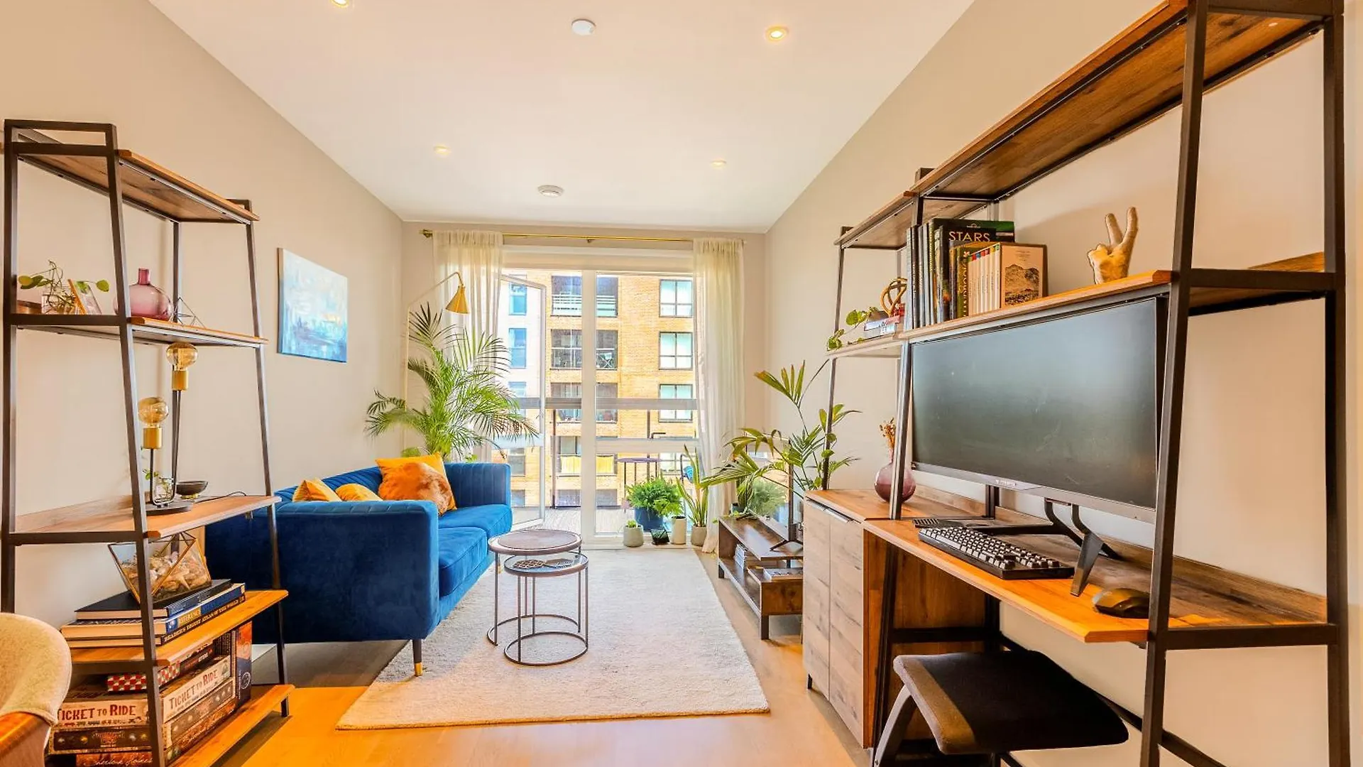 Elegant 1Br Apartment, 5 Min Limehouse Dlr Station Λονδίνο 0*,  Ηνωμένο Βασίλειο